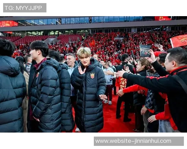 半场战报大连英博与武汉三镇互交白卷刘祝润朱鹏宇频频造险邓涵文因伤退场 半场战报大连英博与武汉三镇互交白卷刘祝润朱鹏宇频频造险邓涵文因伤退场