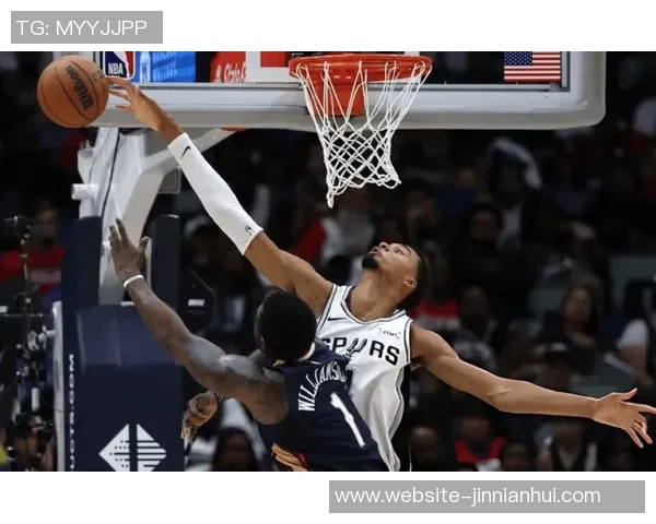 锡安全力以赴18投8中砍下27分10篮板7助攻3抢断展现全面能力 锡安全力以赴18投8中砍下27分10篮板7助攻3抢断展现全面能力