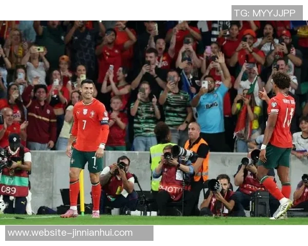 C罗再创历史葡萄牙半场领先匈牙利2-1进球数达41成世预赛射手王 C罗再创历史葡萄牙半场领先匈牙利2-1进球数达41成世预赛射手王