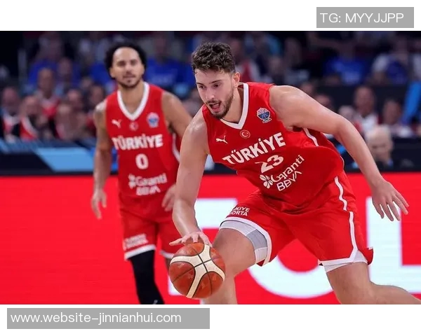 小火龙进化之路费尔顿称申京为萨博尼斯升级版约基奇的平民替代者