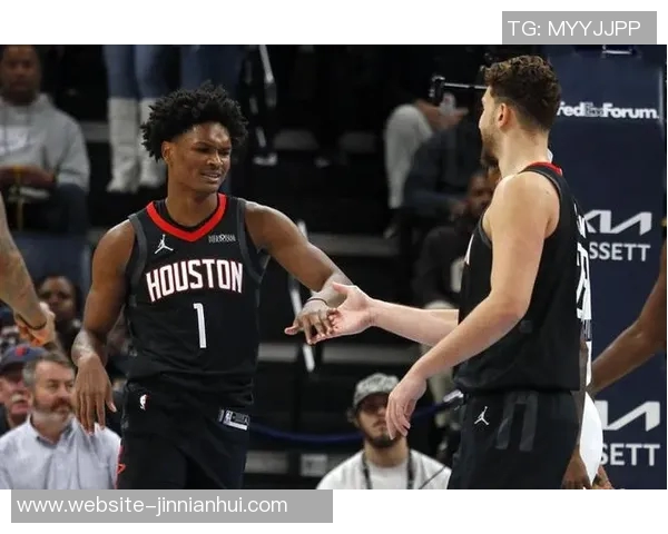 申京分享对抗经验每次遭遇包夹我总是选择传球给阿门完成扣篮 申京分享对抗经验每次遭遇包夹我总是选择传球给阿门完成扣篮