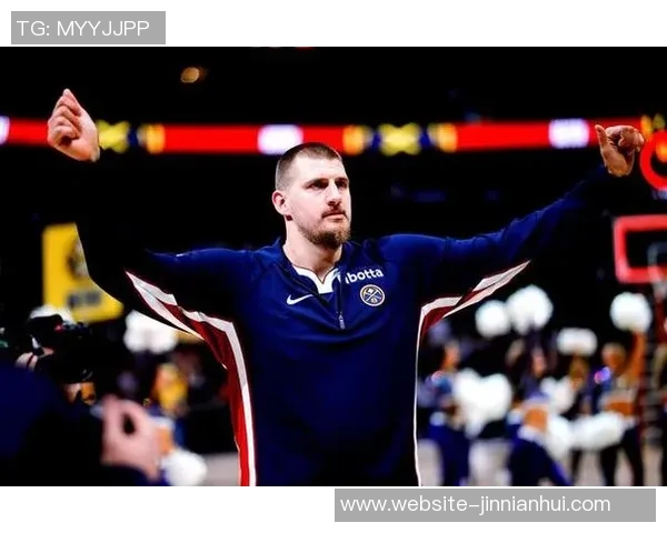 约基奇半场表现平平4次失误影响球队仅得7分6板6助1断