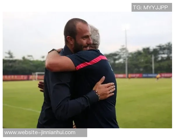 吉拉迪诺重返圣西罗感慨万千与米兰的特别缘分令人动容