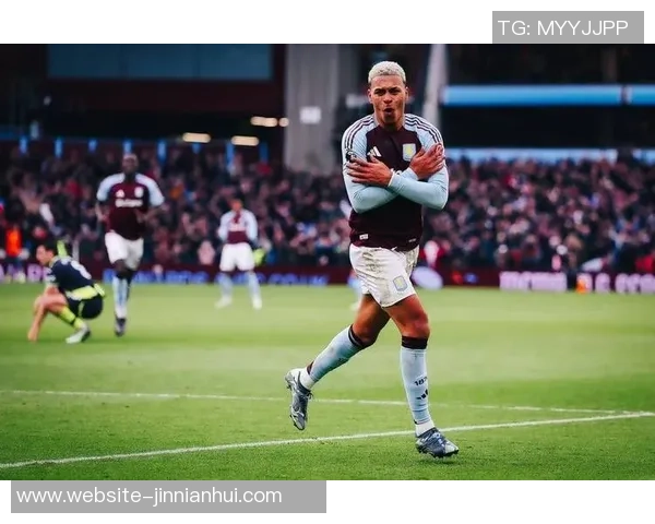 曼城19年440万引进罗杰斯23年120万放走如今身价飙升至7000万