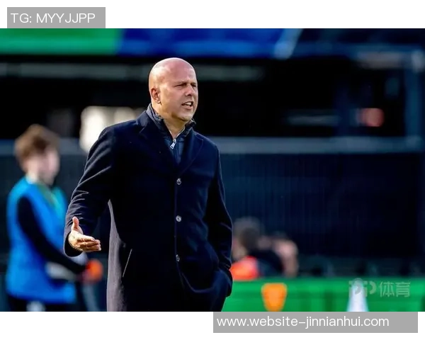 墨菲认为萨拉赫威胁性强斯洛特应让其参与防守提升球队表现 墨菲认为萨拉赫威胁性强斯洛特应让其参与防守提升球队表现