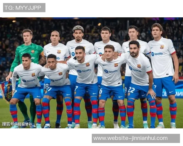 加维社交媒体分享与坎塞洛重聚合照表达喜悦之情与兄弟情谊